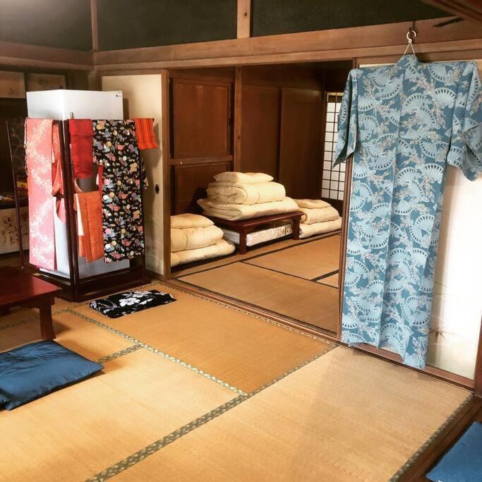 ゲストハウス+カフェわ　１日１組限定！ 築１００年の農家の古民家で宿泊体験、薪でお風呂沸かせます。焚き火もできます。 Kannami Экстерьер фото